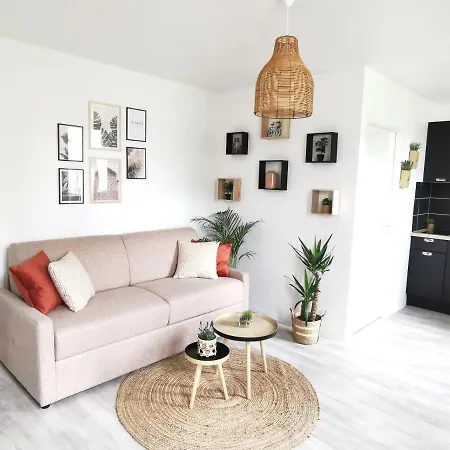 L'authentique *studio *parking Prive* *wifi*calme Apartment